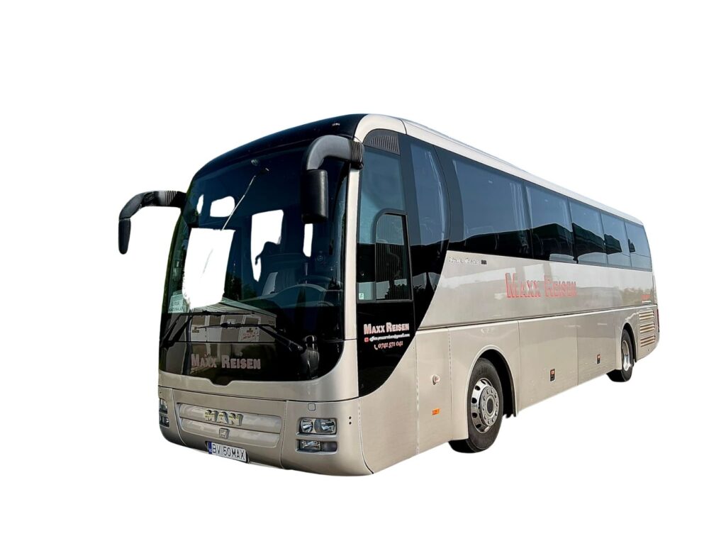 Autocar pentru transport persoane și circuite turistice Brașov